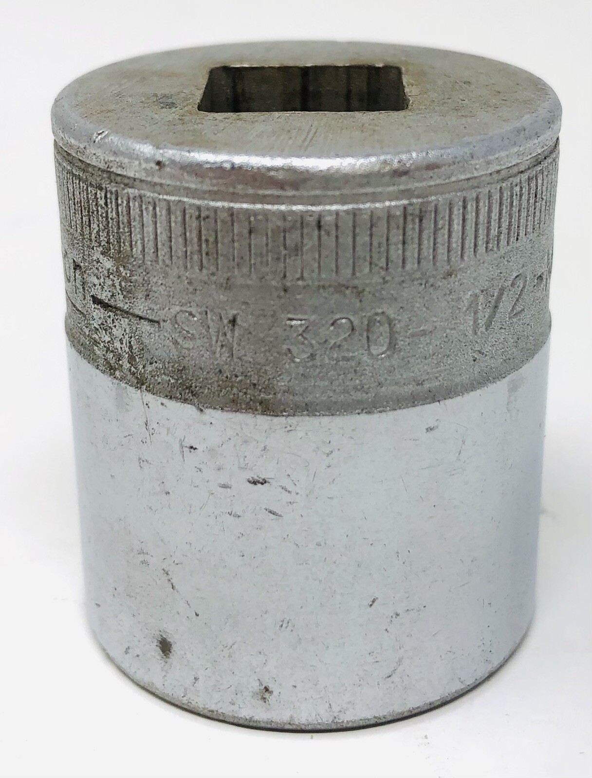VINTAGE SNAP ON USA 1″ SW-320 1/2″ DR 12pt SOCKET CLASSIC HG22