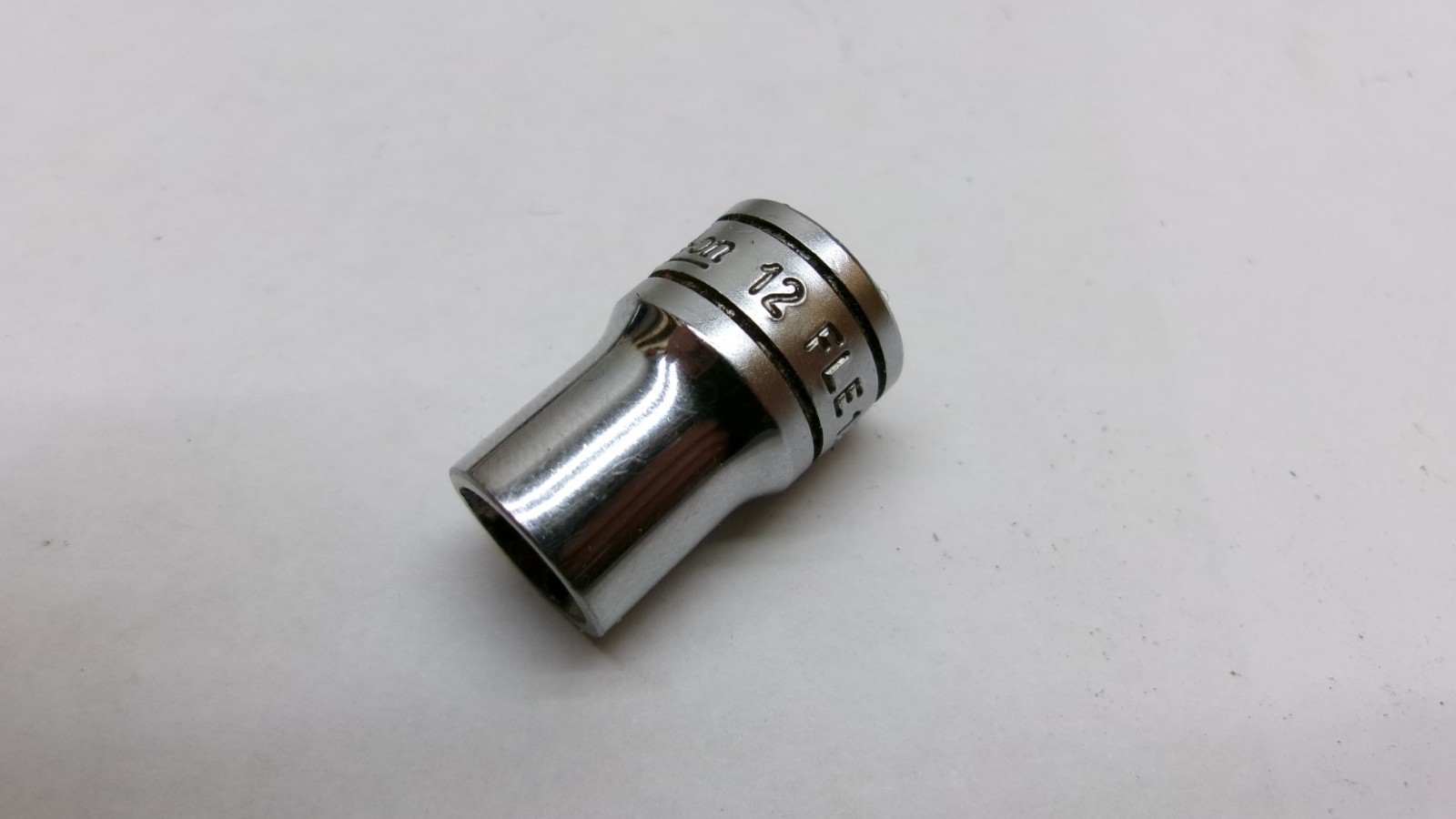 Snap-on tools FLE120 – E12 Inverted Torx, 3/8” drive Shallow Socket USA Nice!