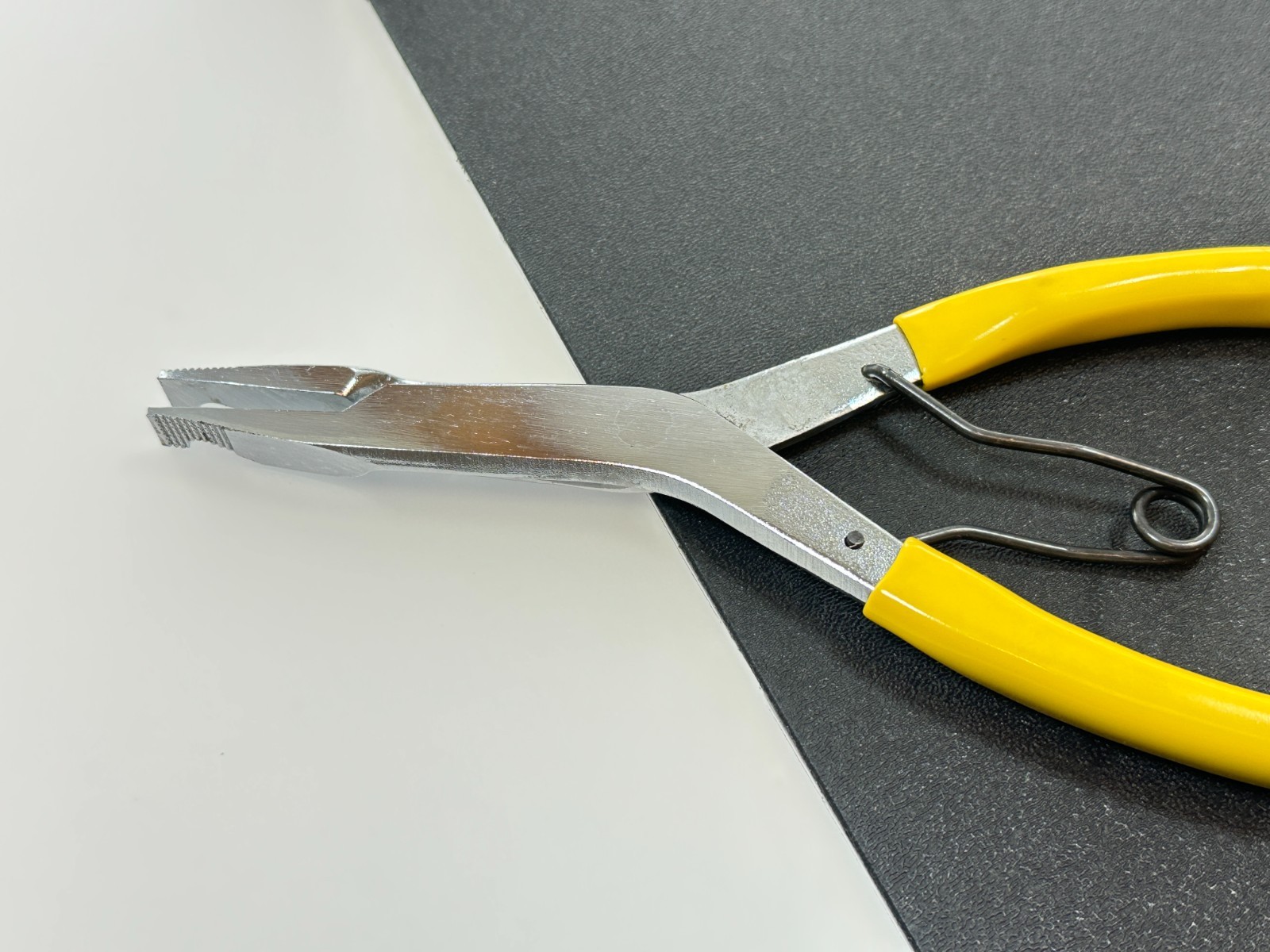 Indestro Tools USA Super 2132 YELLOW GRIP (Rare) Snap-Ring Pliers NEW Old Stock