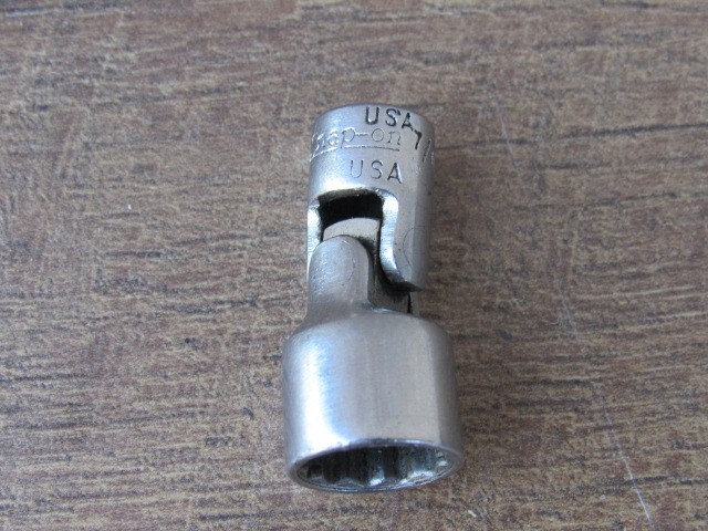 SNAP ON 7/16″ TMU141 1/4″ DRIVE 12 POINT SAE UNIVERSAL SWIVEL SOCKET UNDERLINE