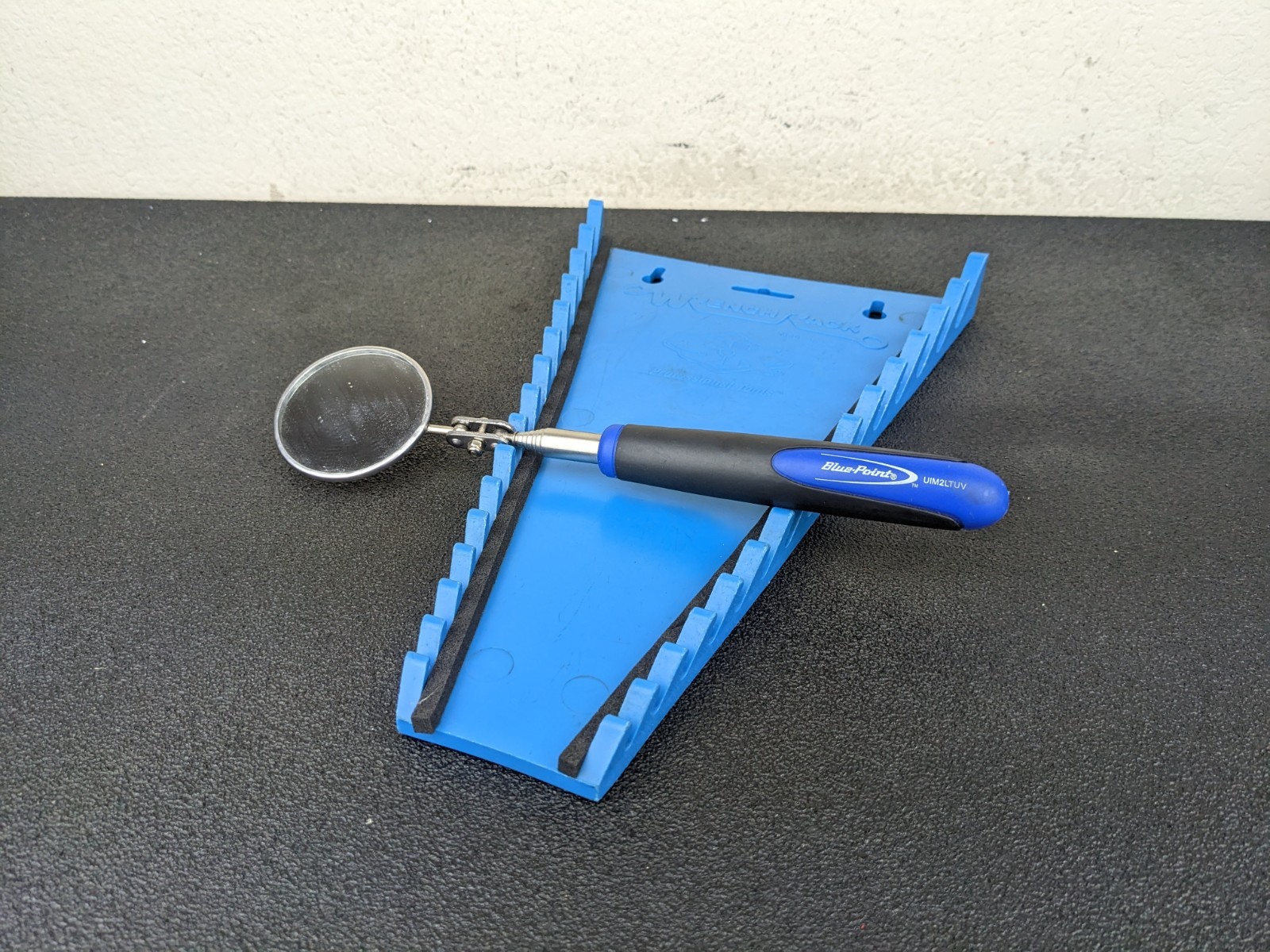 #bo654 Blue-Point Tools UIM2LTUV Telescopic Inspection Mirror