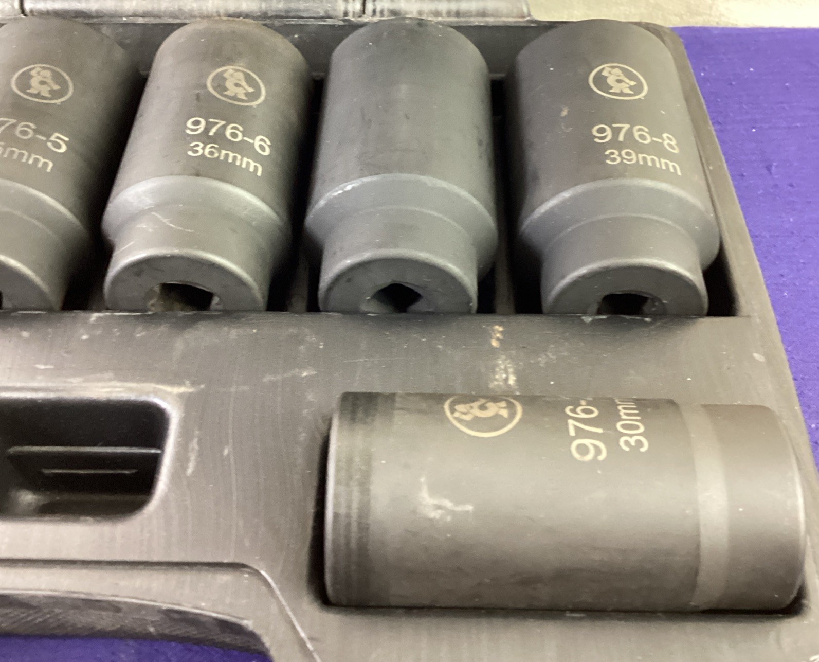 CAL VAN TOOLS 976 12-POINT METRIC AXLE NUT SOCKET SET