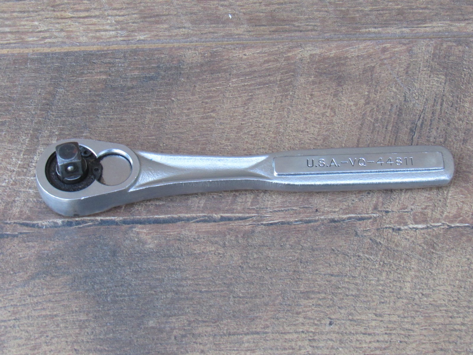 CRAFTSMAN VQ 44811 3/8” DRIVE QUICK RELEASE STANDARD HANDLE RATCHE VQ -44811 USA