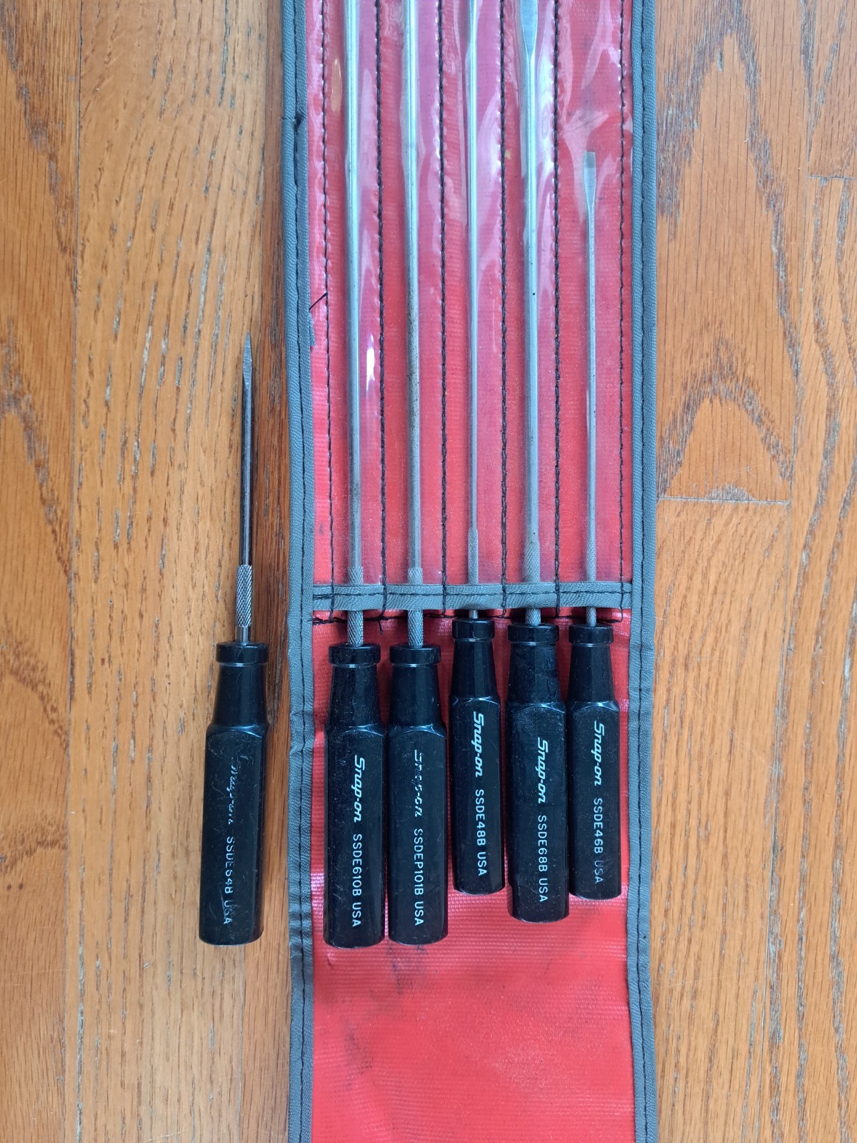 SSDE100B Snap-On Tools USA 6pc Black Hard Handle with case, missing 4 pieces