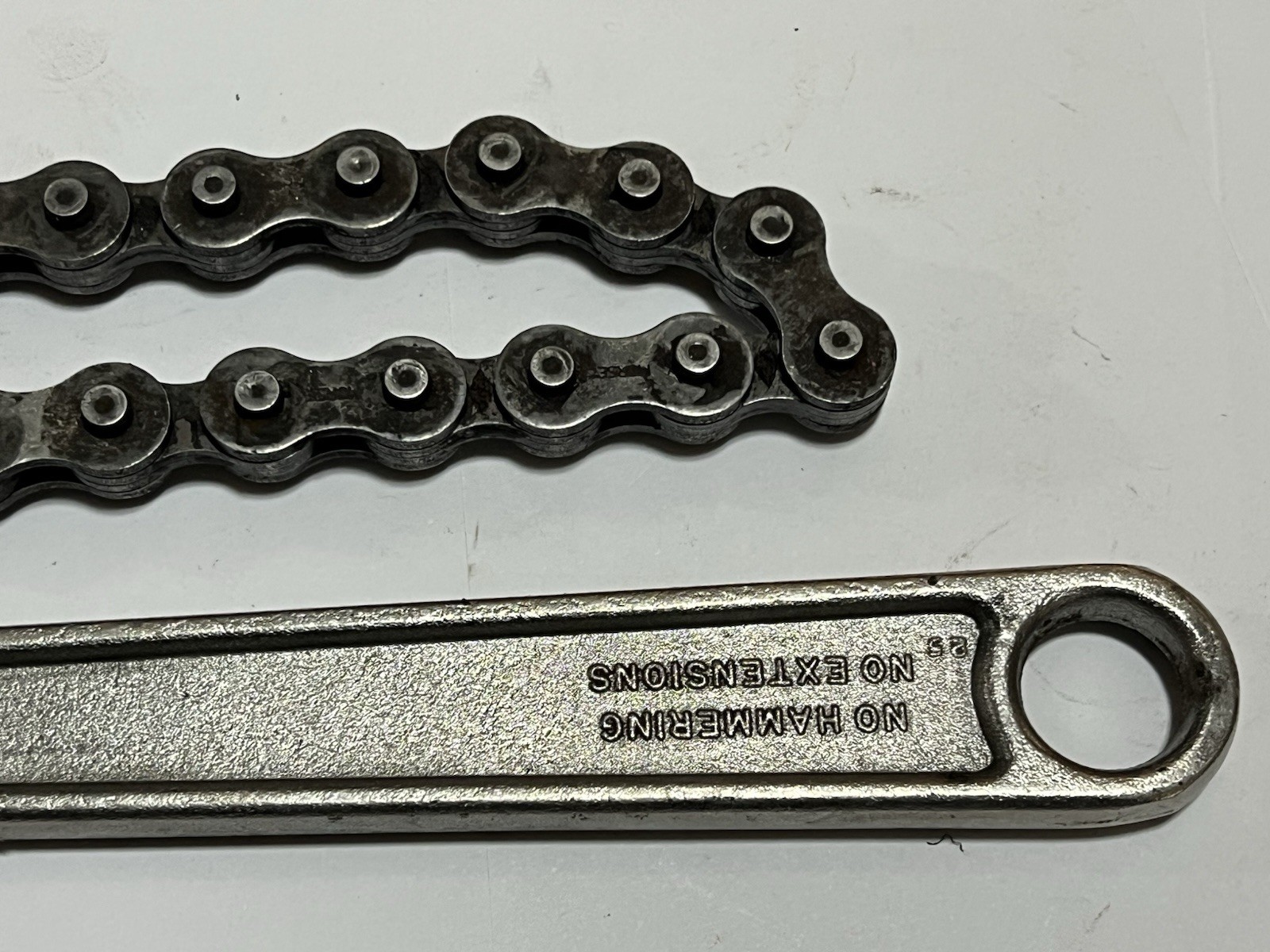Proto 801 Chain Pipe Wrench 12″ Long with 16″ Chain Made in USA 5″ Diameter