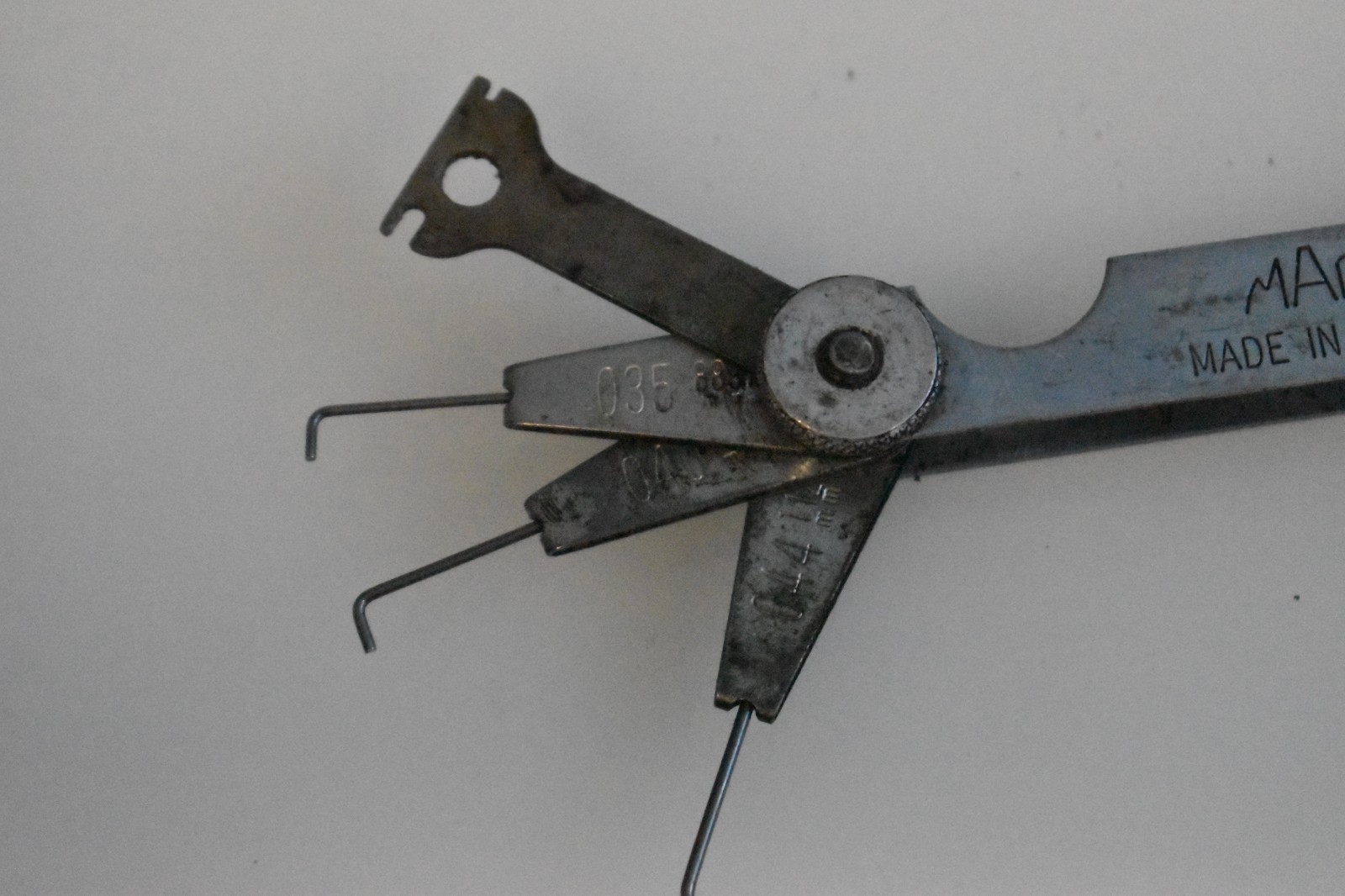 MAC Tools Spark Plug Gauge FG304 Sizes 0.035″ – 0.080″ USA Vintage