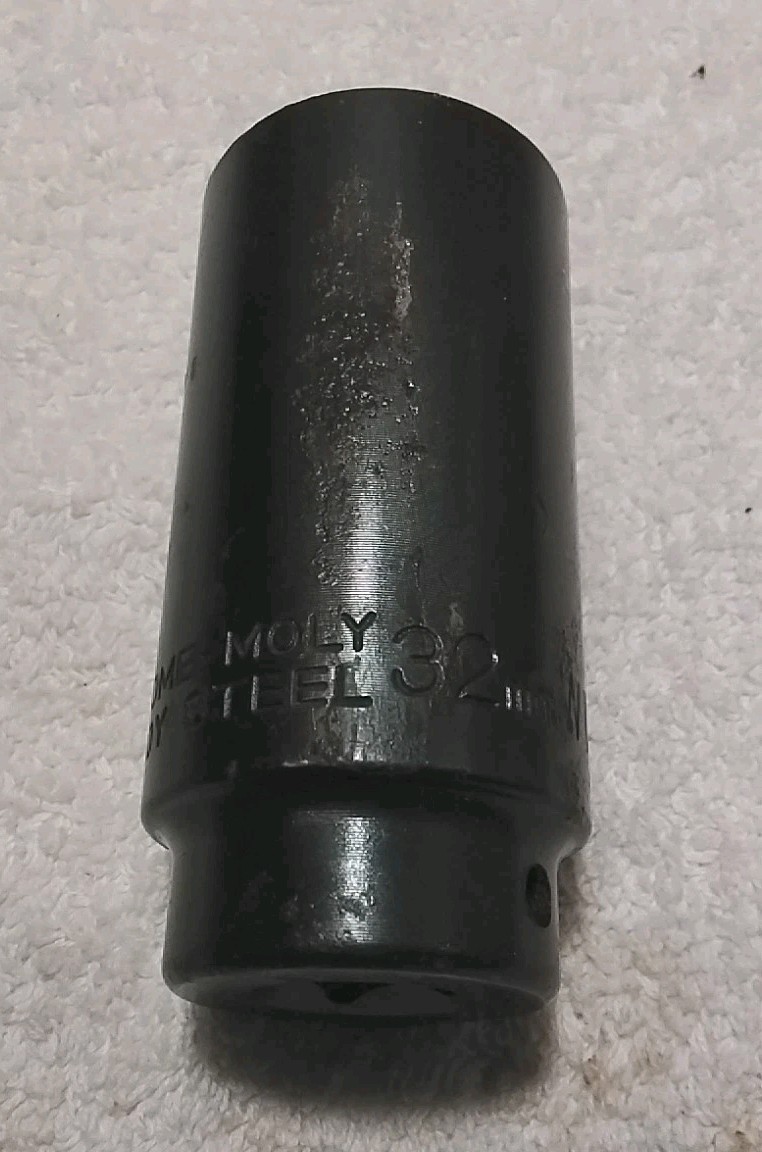 PERFORMANCE TOOL W155 1/2″ DRIVE 32MM 6PT DEEP IMPACT SPINDLE NUT SOCKET