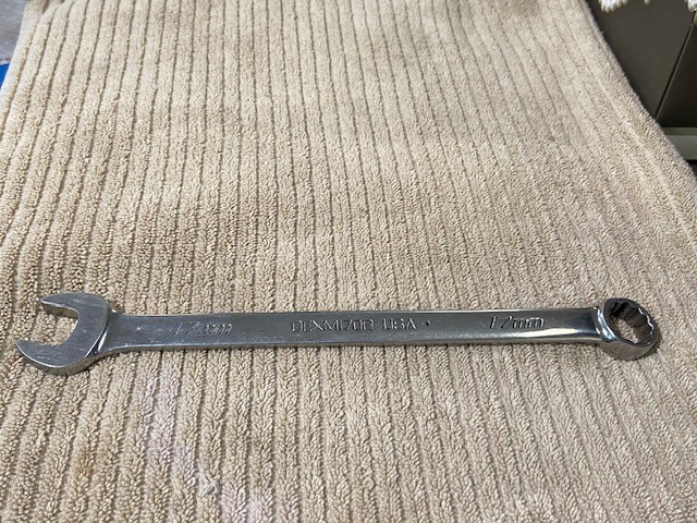 SNAP-ON TOOLS 17MM METRIC 12PT COMBINATION WRENCH MODEL: OEXM170B «OWNER MARKS»