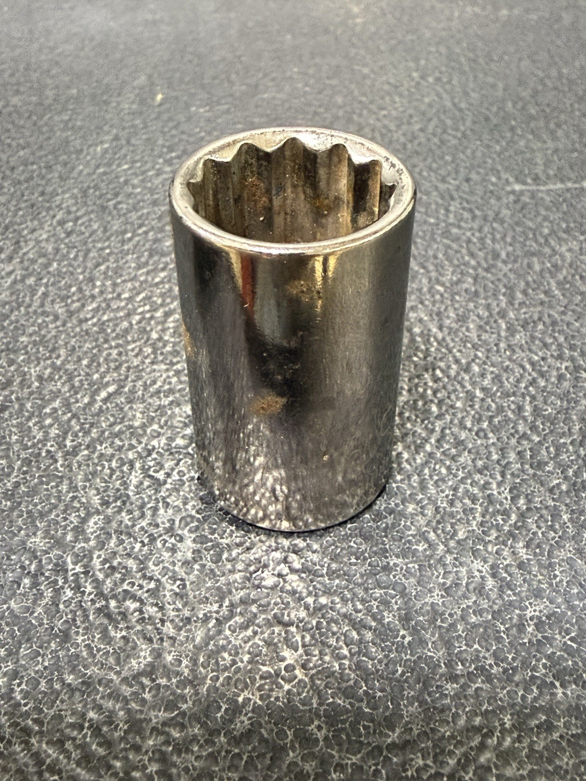 Vtg 17mm Craftsman Series G2 Part 44237 1/2″ Drive 12-Point Socket USA Made