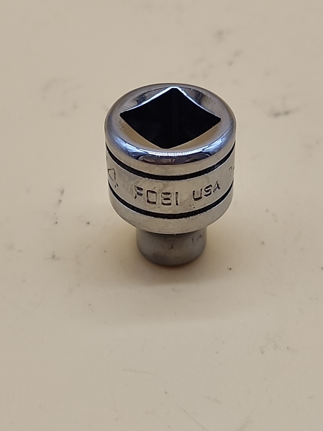Snap-On Tools F081 SAE 1/4″ Chrome Shallow Socket – 3/8″ Drive – 12pt USA