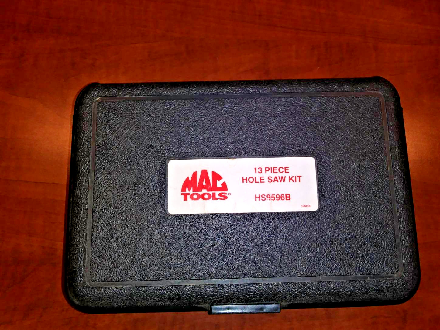 MAC-TOOLS 13 PIECE HOLE SAW KIT NUMBER HS9596B WITH CASE EXCELLENT CONDITION
