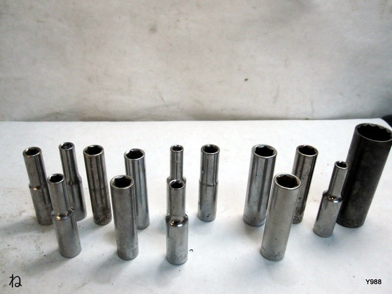 CRAFTSMAN set of 16 sockets mix lot see description