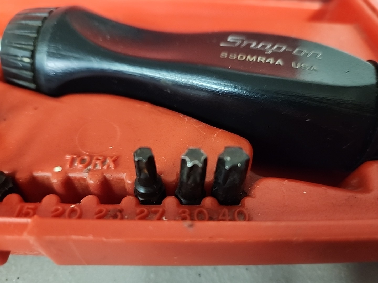 Snap On Black Ratcheting Screw Driver With Case