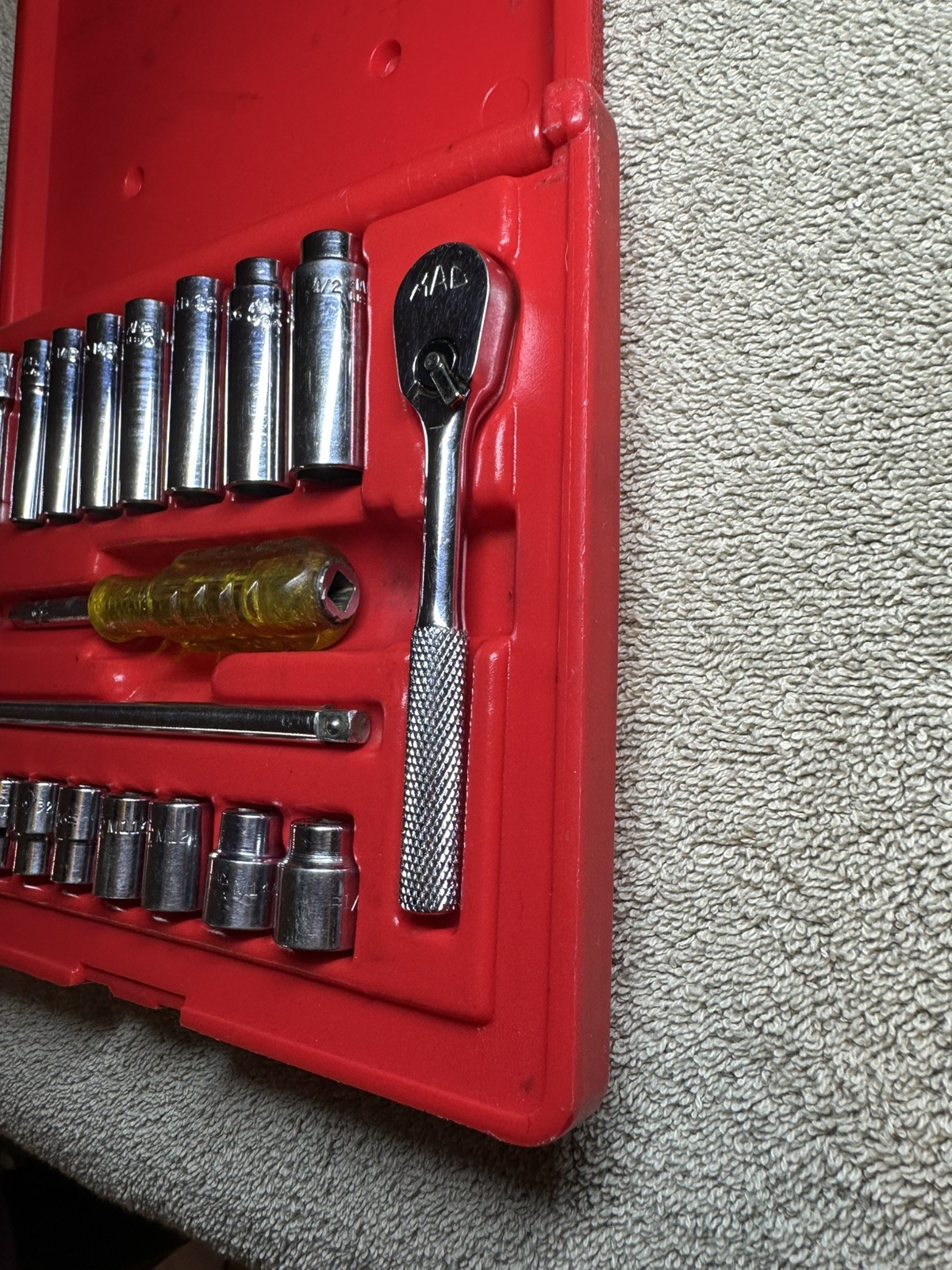 🇺🇸 MAC Tools 1/4″ 19 piece Ratchet Socket Extension General Service Set SMR196