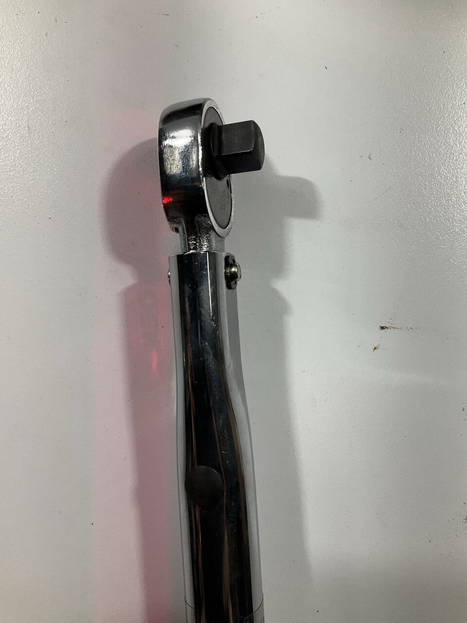 OEM Tools 27173 3/8″ Drive Click Style Torque Wrench 20-200 Inch/Lbs.