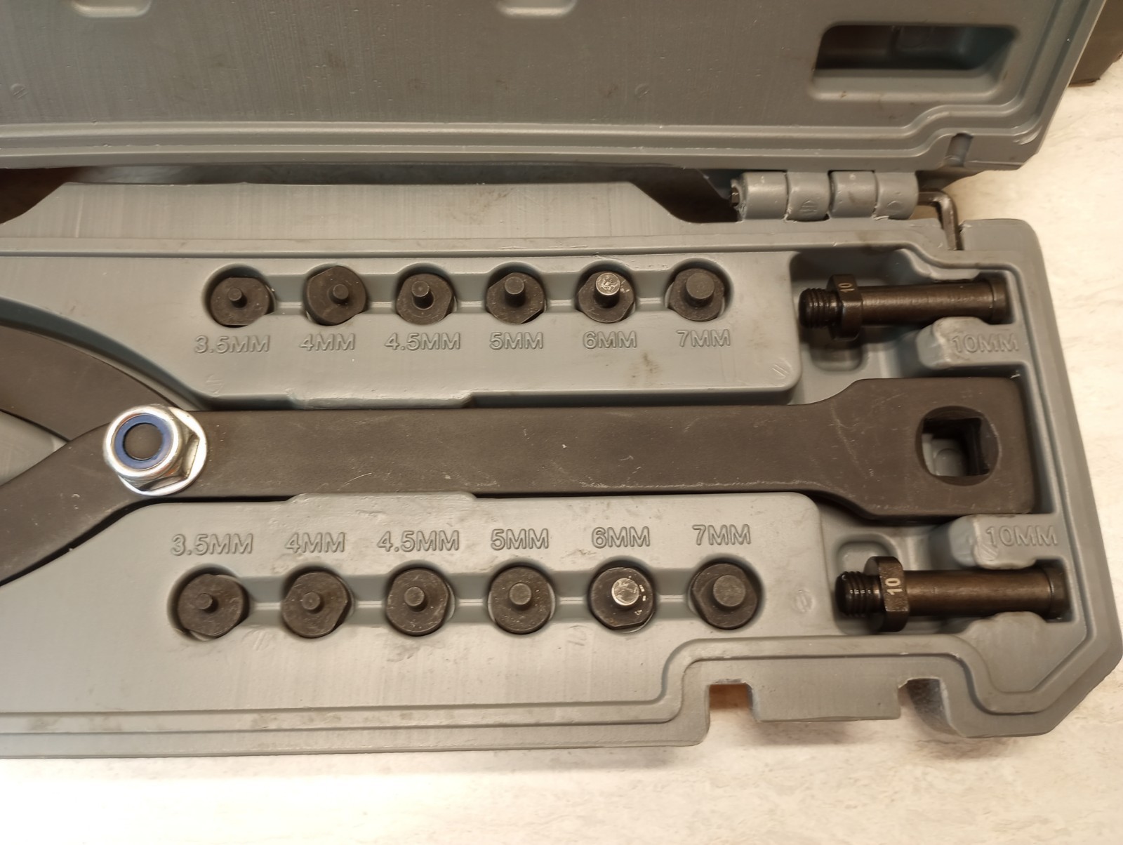MADDOX Variable Pin Spanned Wrench – Universal Design – MBR151 – 70793