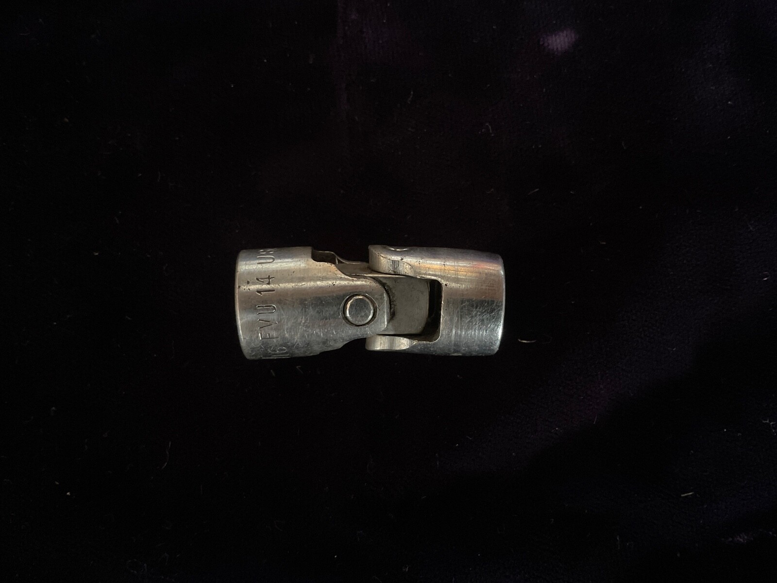 Snap on FVU 14 7/16 12-pt 3/8 Drive Universal Swivel Socket Underlined Logo