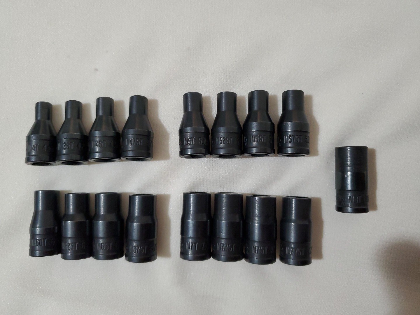 Mac Tools 13 Piece 1/4″ Drive Twist Socket Set Metric 4.0mm-8mm, (0.25″ grads)