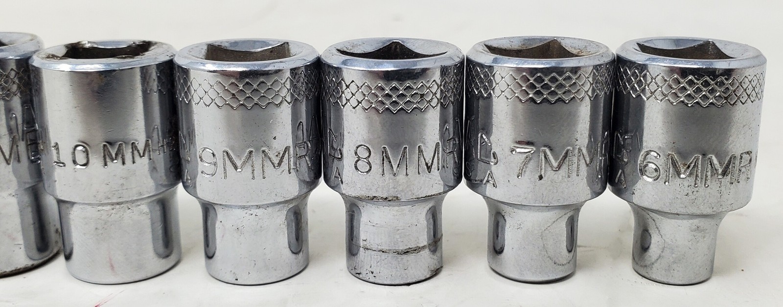MAC Tools 15pcs Metric 3/8″ Socket Set – Mix Of 6PT & 12PT (6mm-20mm)