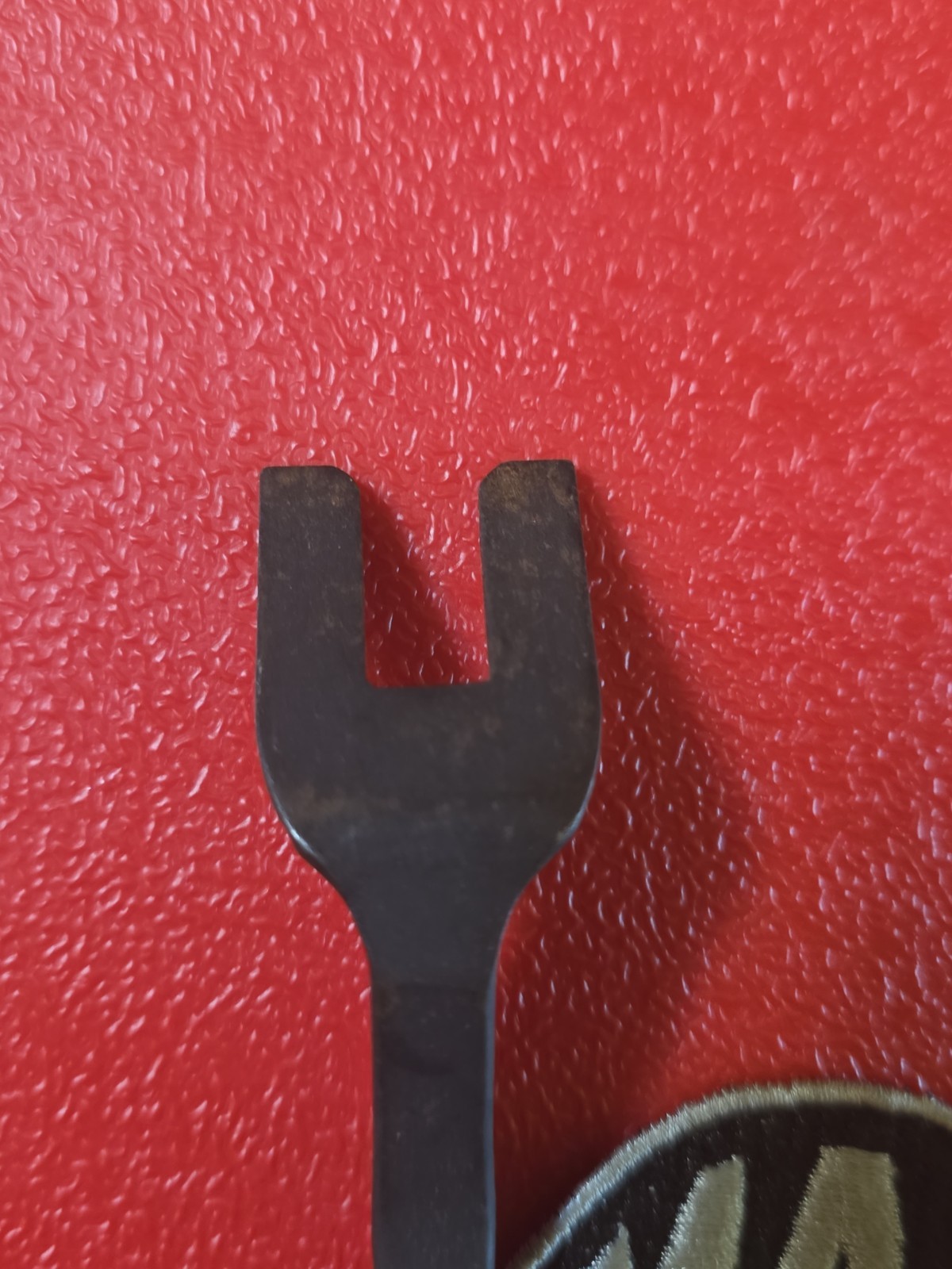 Mac Tools U-Notch Upholstery Tool Door Clipr Removal Prybar Soft Grip Handle