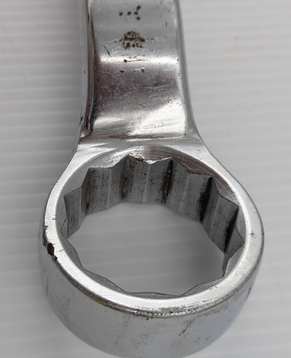 Snap-on SAE 1-7/16″ x 1-5/8″ 12 Point Offset Box Wrench XV4652