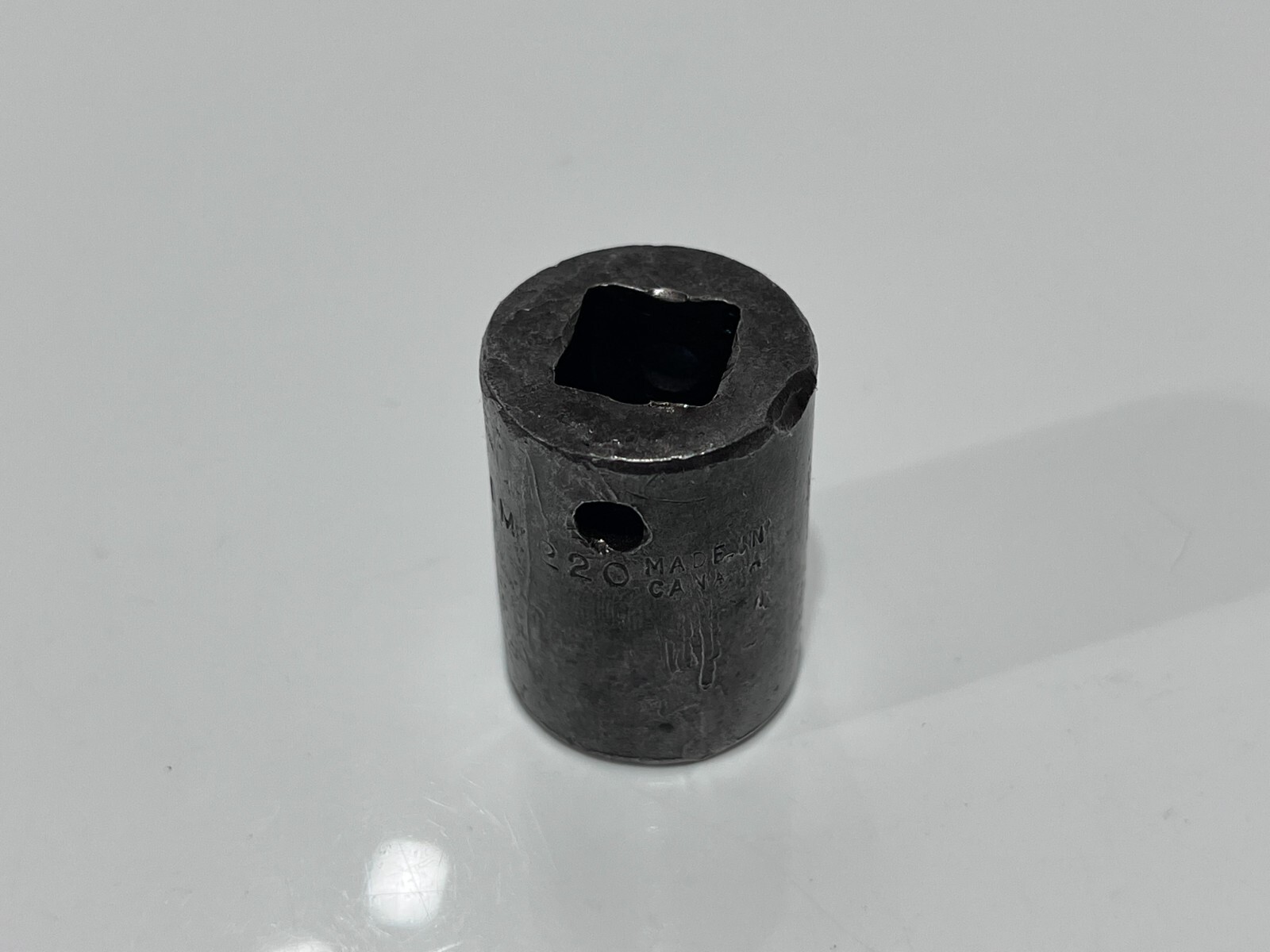 Snap-On Tools CANADA Rare IM220 11/16 Shallow Impact Socket, 1/2″ Drive, 6 Point