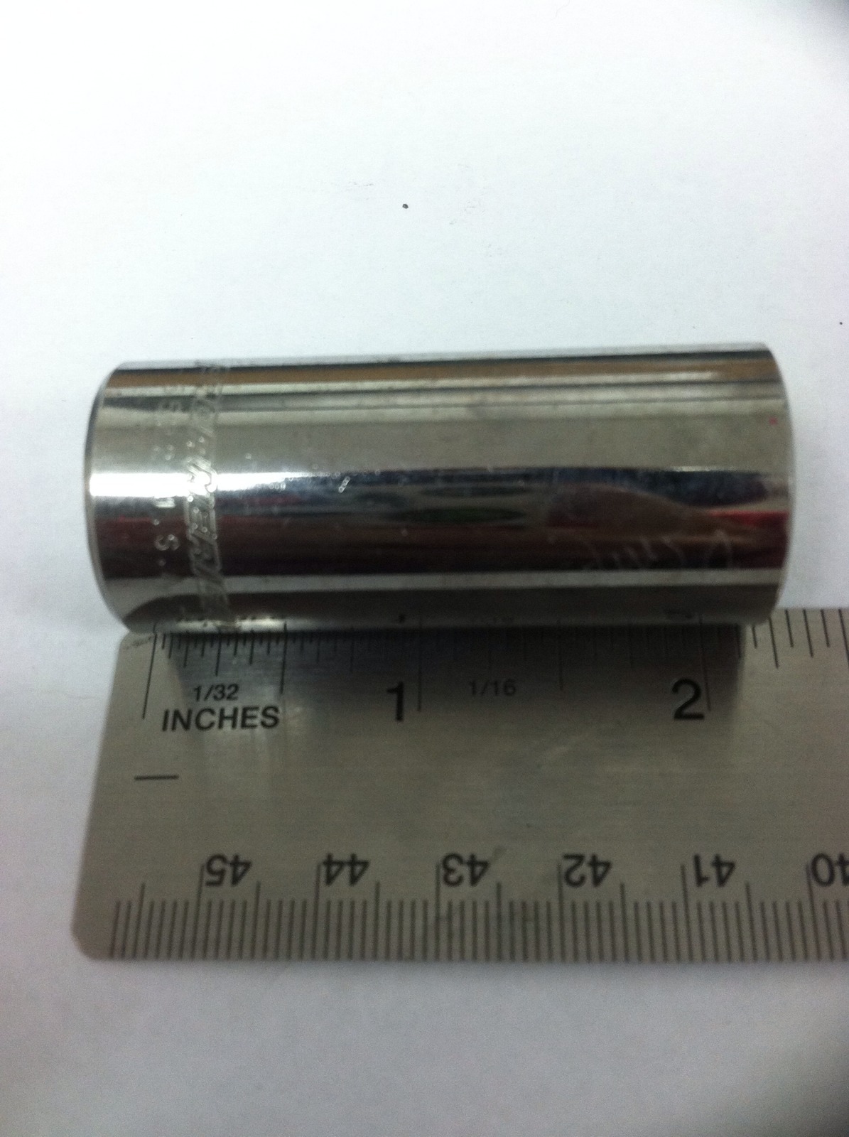 PRO AMERICA 11/16″ 12-point Shallow Socket – 3/8″ Drive