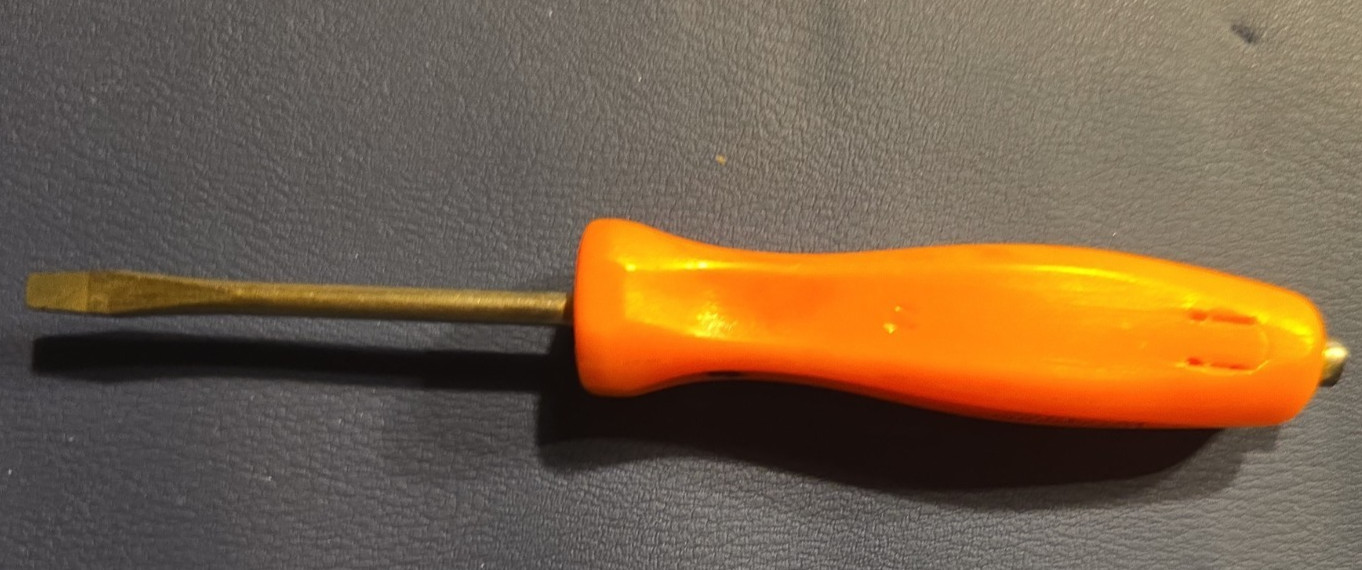 Snap-on Tools SDD224 Orange Flat Slotted Screwdriver Pocket USA