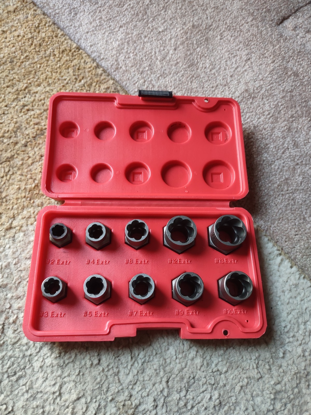 Craftsman USA 11 Piece Bolt-Out Damaged Bolt/Nut Remover Extractor Set Complete
