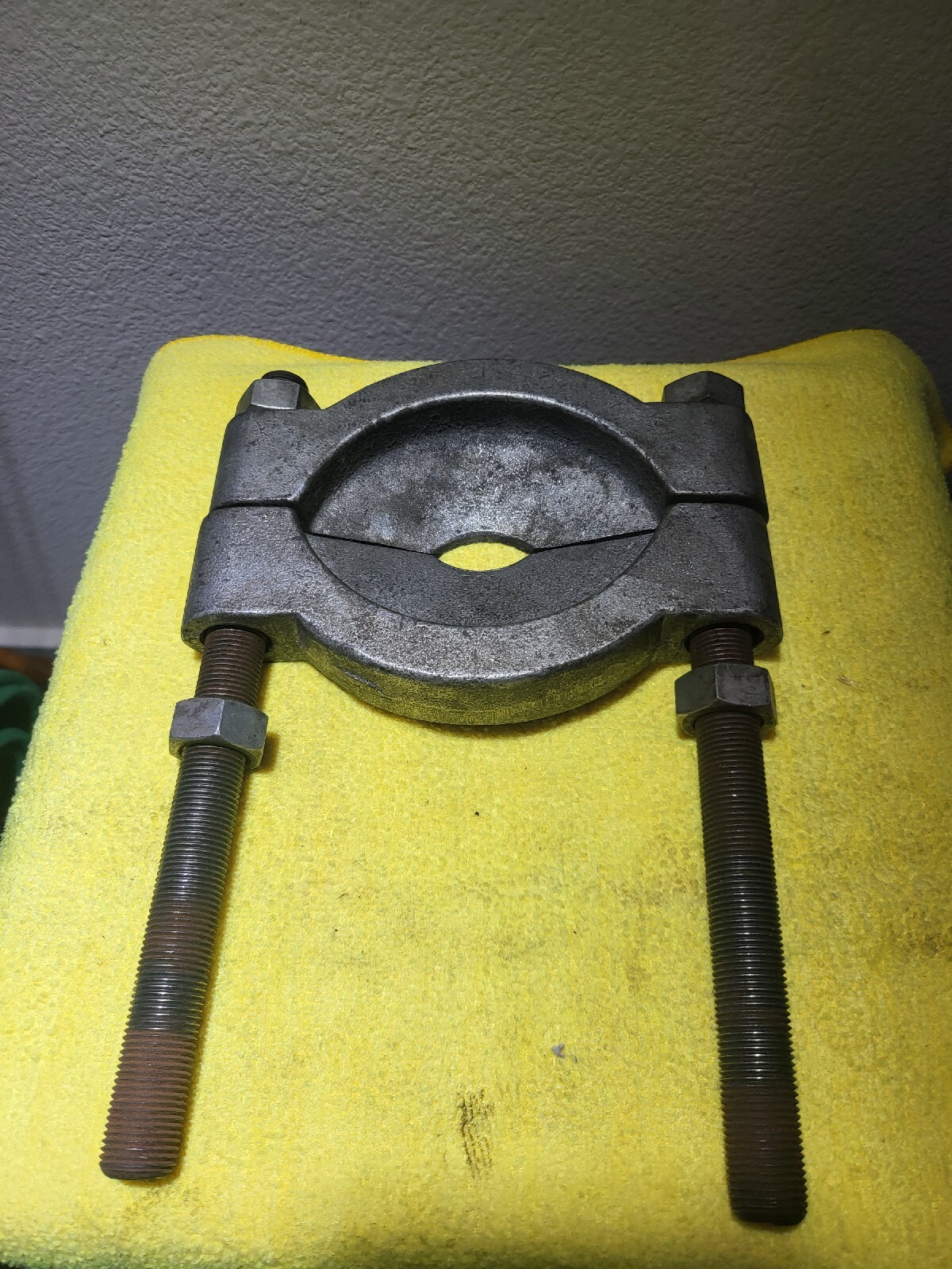 Bearing Splitter Steel Heat Treated .500″ Minimum Spread 4.625″ Maximum Spread