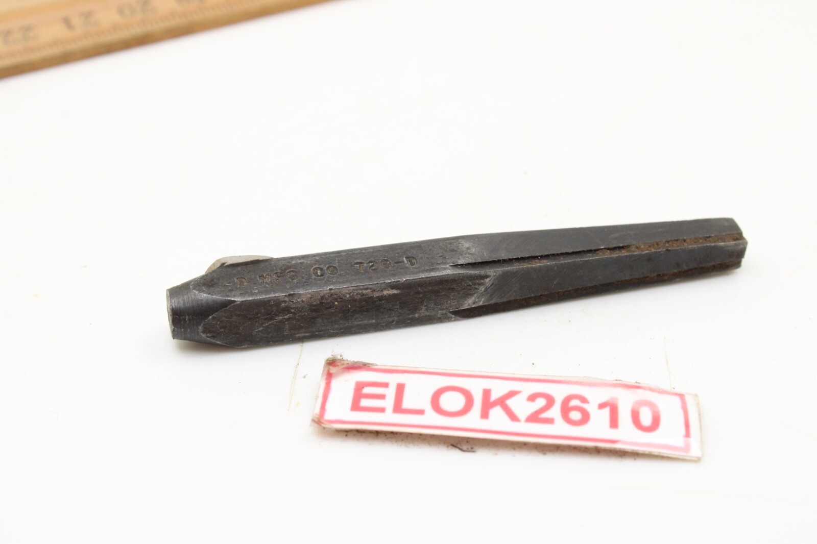 D MFG Co. 720-D Screw And Pipe Extractor 5/16″ Drill USA