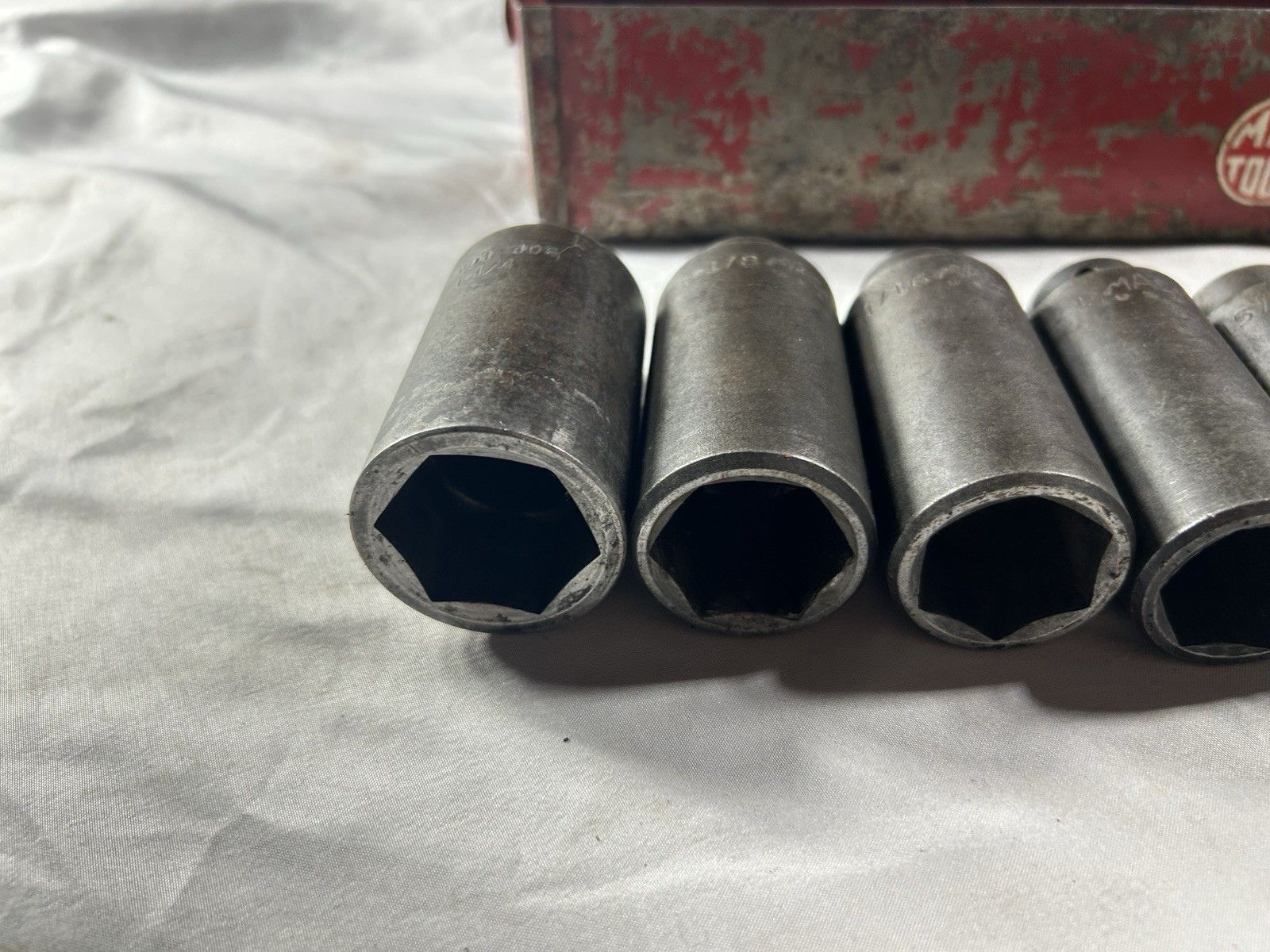 MAC TOOLS 13 PC 1/2 DRIVE SAE DEEP IMPACT 6 PT SOCKET SET 7/16 – 1-1/4 Read
