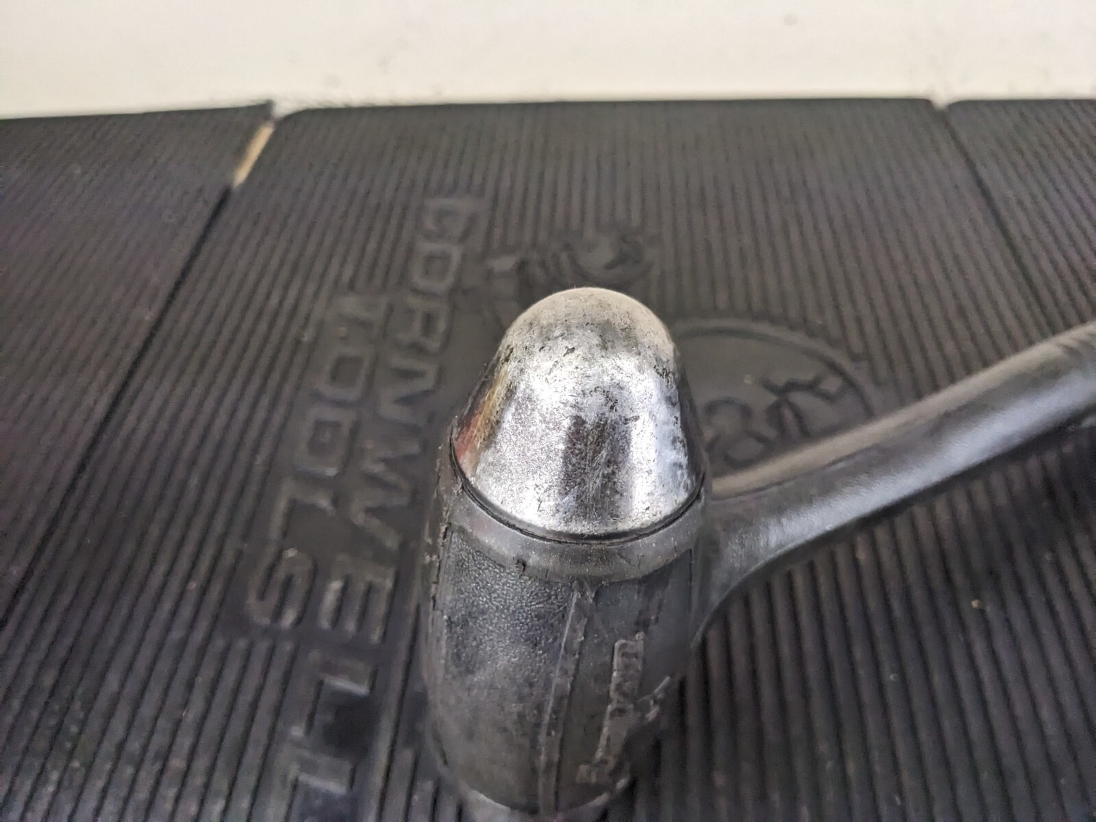 #be969 Snap On Tools – HBBD40DT – 40oz Dead Blow Ball Peen Dark Titanium Hammer
