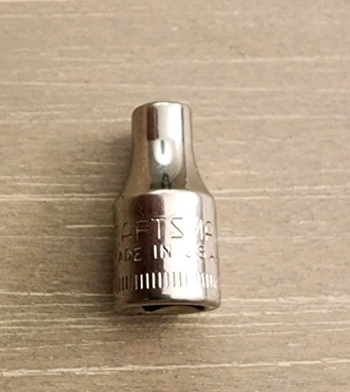 Craftsman USA 4mm Socket 6 Point 1/4″ Drive G 43505 (Bottom Knurl)