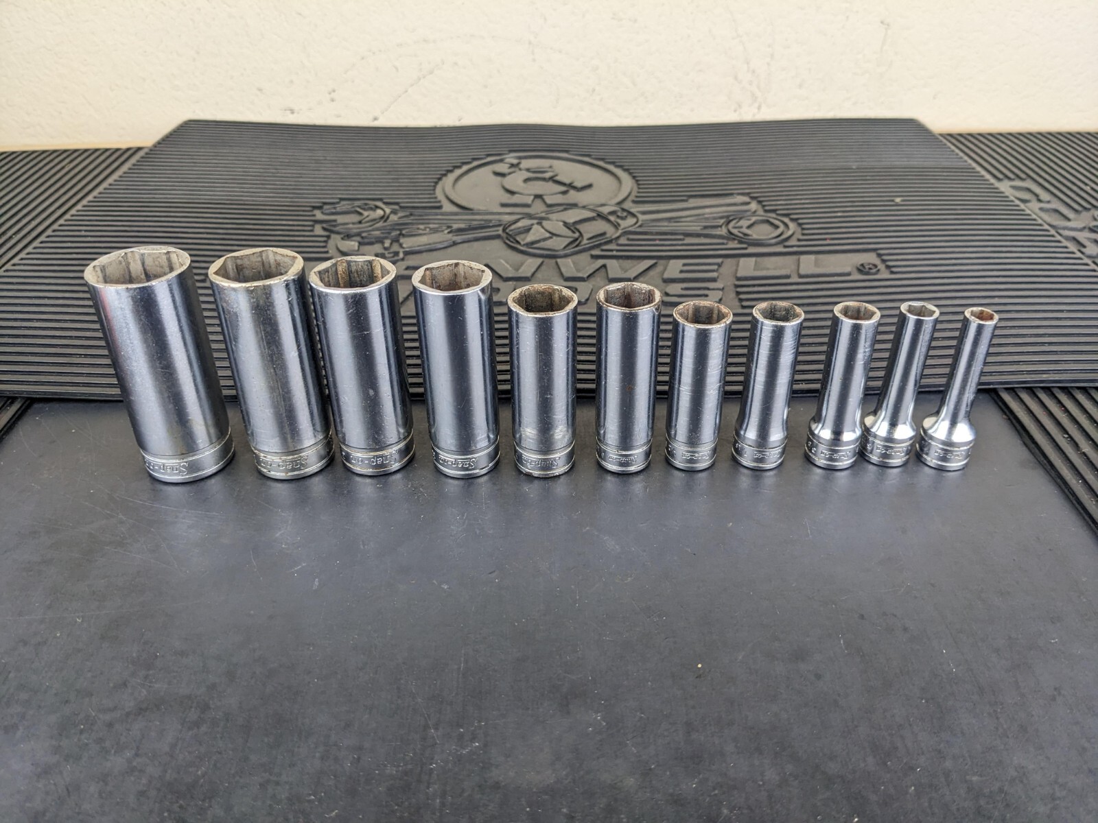 #az527 Snap On 3/8″ Drive 11 Pc SAE Deep 6 Pt Socket Set 211SFSY 1/4″ – 7/8″