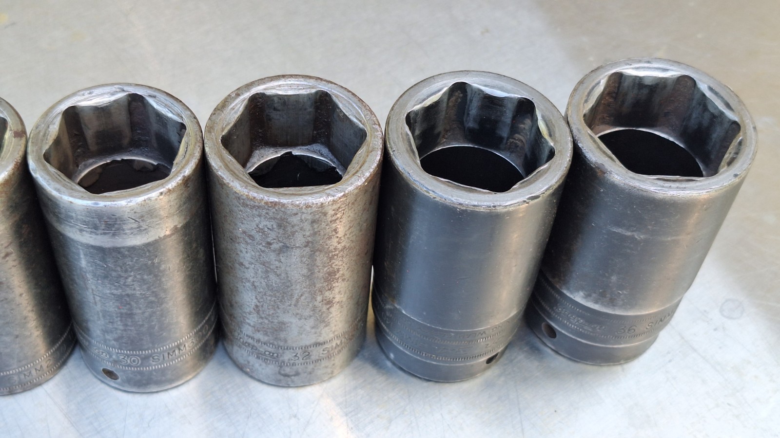 Snap On 1/2″ Drive 6-Point Metric Deep Impact Socket Set 36,34,32,30,29,27-15MM