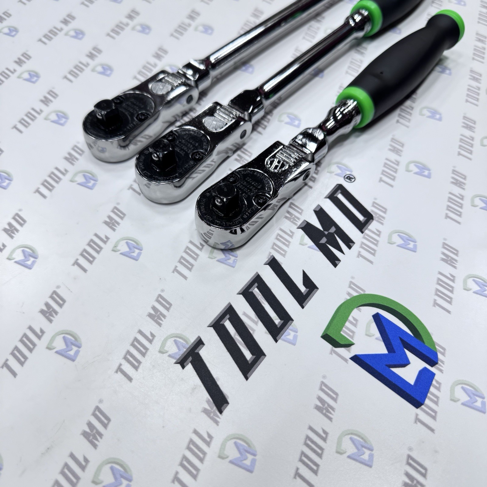 Snap-on Tools 3/8″ Drive 3 Piece GREEN LOCKING FLEX-HEAD Ratchet SET FHLLX80