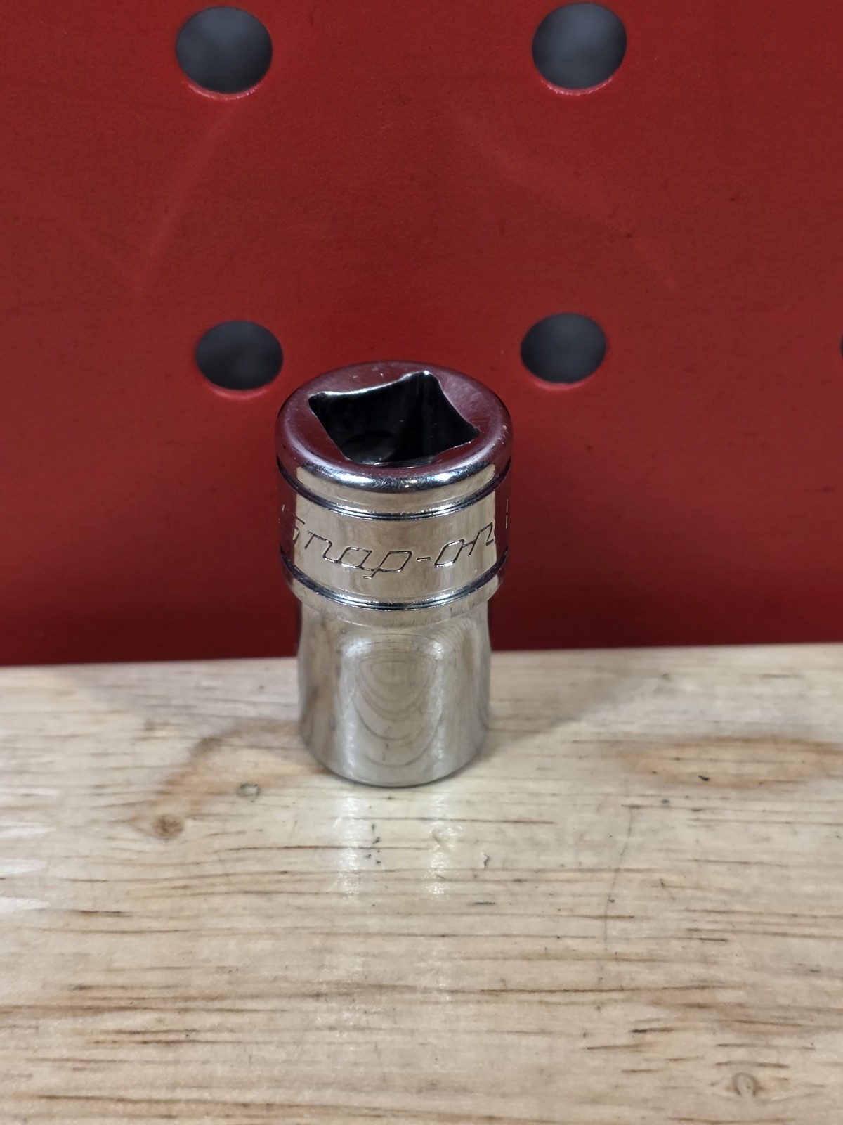 Snap-on Tools FLE120A E12 3/8″ Drive Inverted TORX Chrome Socket External E Torx