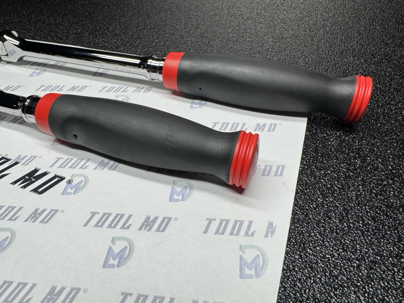 Snap-on Tools USA NEW RED 2-Piece 3/8” Drive SOFT GRIP Ratchet Set RAT2FHFR