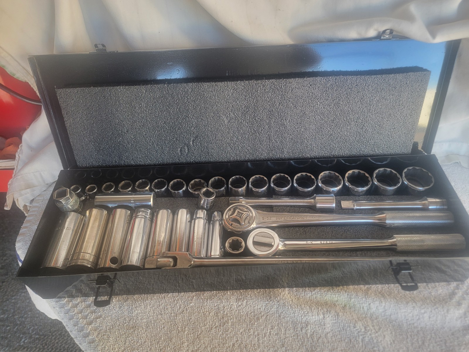 S-K Tools WAYNE Others 34pcs Socket Ratchet Set 3/8- 1-1/4″ Metal Box w/foam EXC