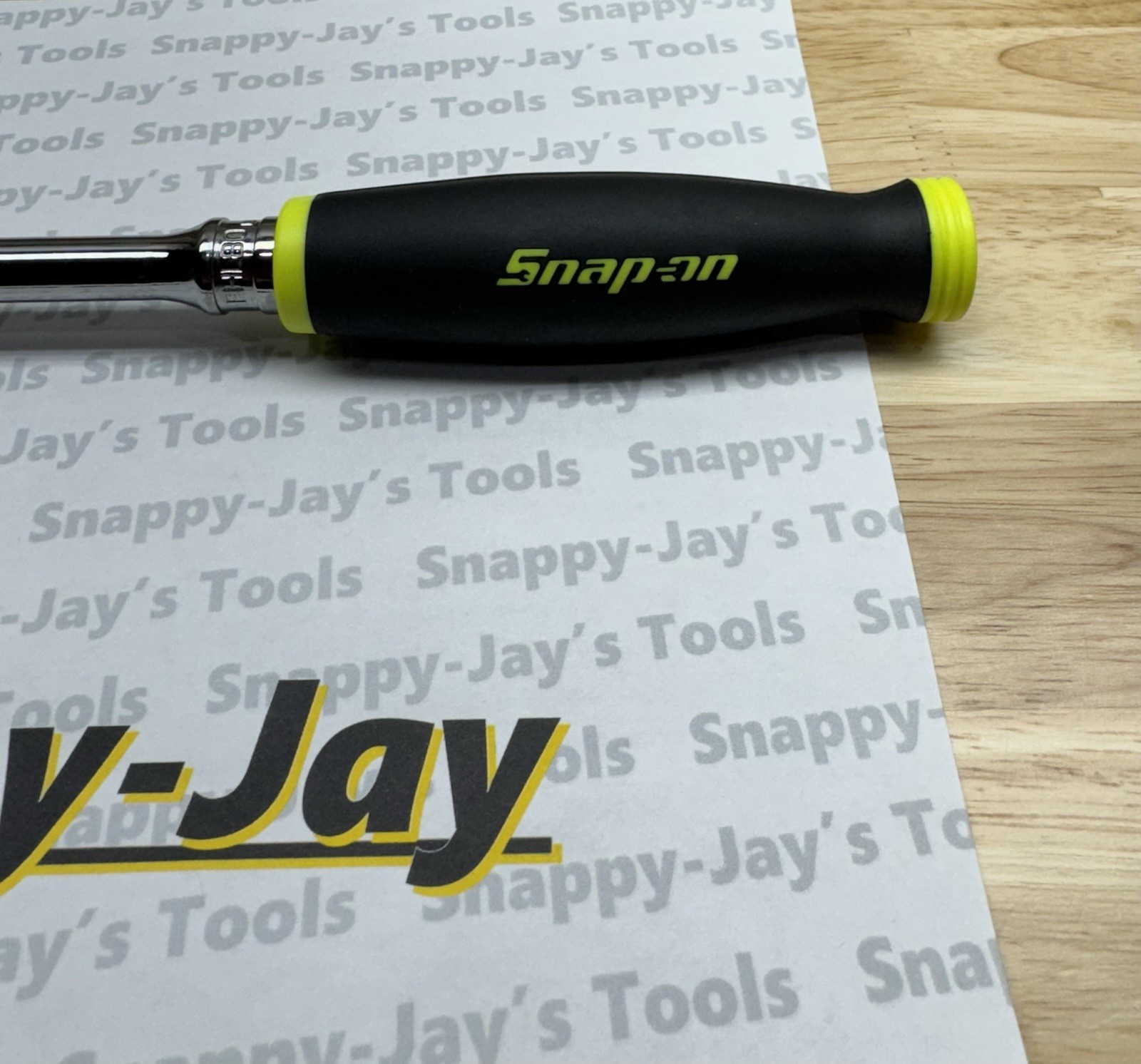 Snap-on Tools USA NEW 3/8″ Drive HIVIZ Soft Grip LONG Fixed Head Ratchet FHL80HV