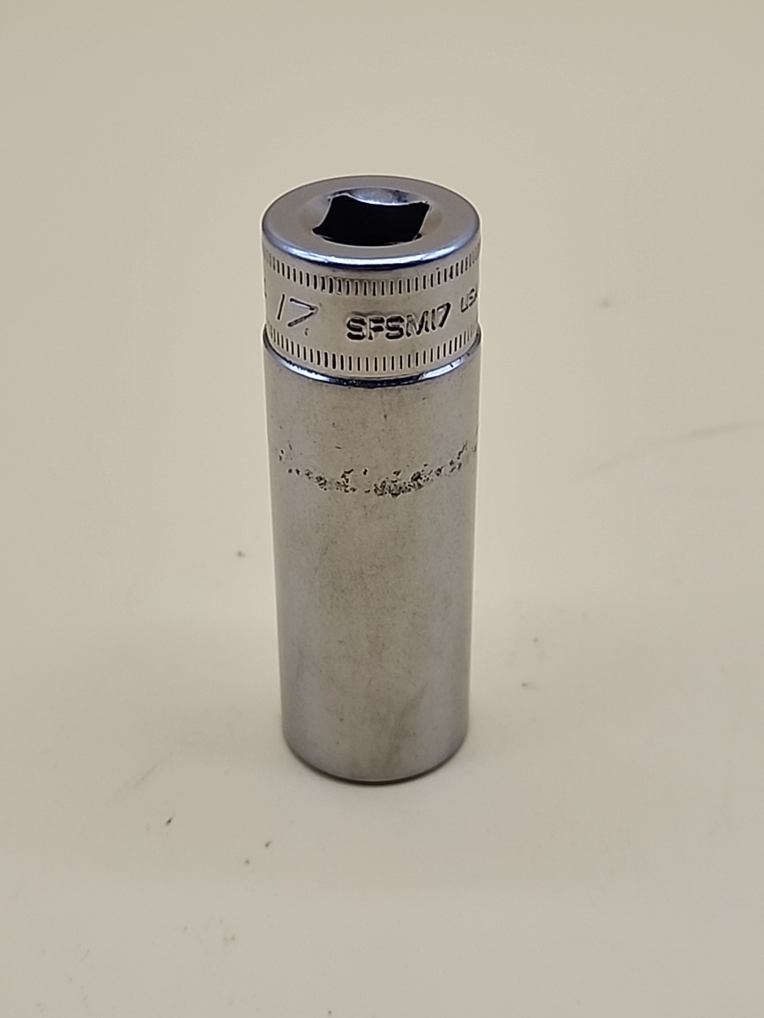 Snap-on Tools SFSM17 3/8″ Dr 17mm Metric 6 Pt Deep Chrome Socket USA