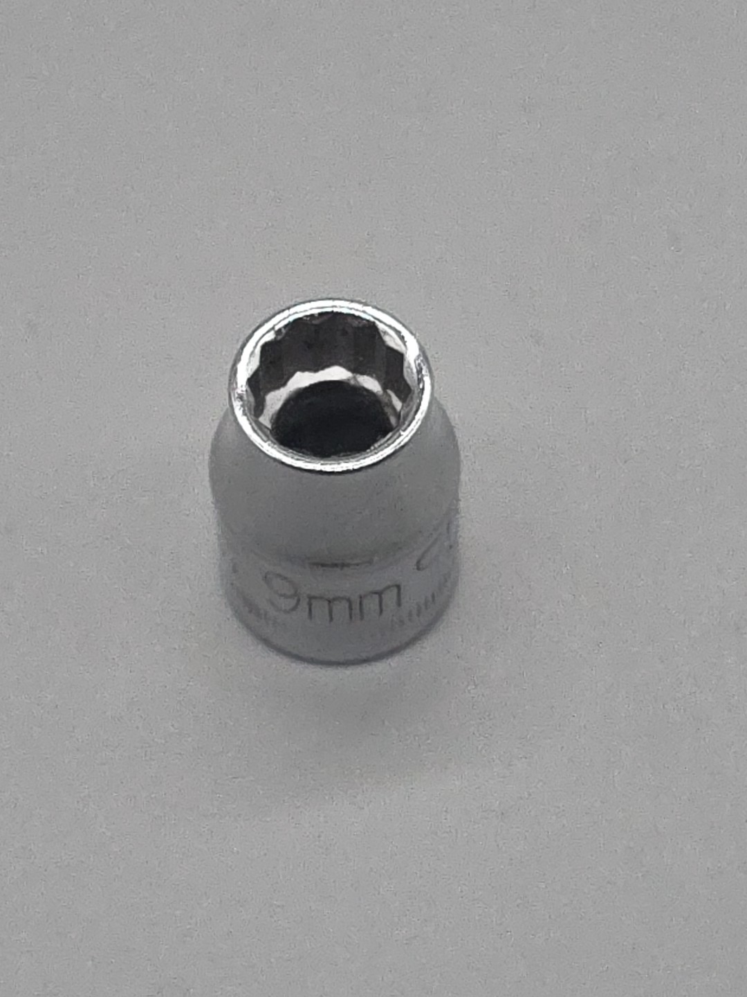 Craftsman Tools 9mm 12 Point Shallow Chrome Socket 3/8″ Drive G-44301 USA