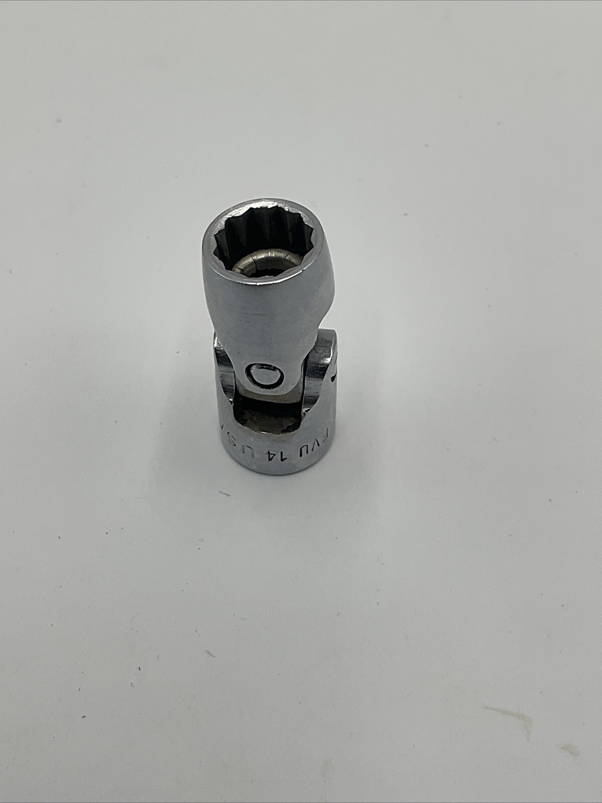 Snap-on 3/8″ Drive 12 Point 7/16” Shallow Swivel Socket SAE FVU14 USA !!! S1