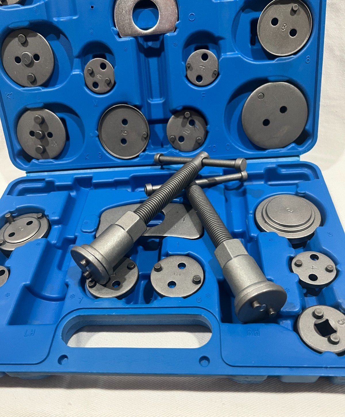 22 Pices Universal Car Disc Brake Caliper Piston Rewind Pneumatic & Manual OMT