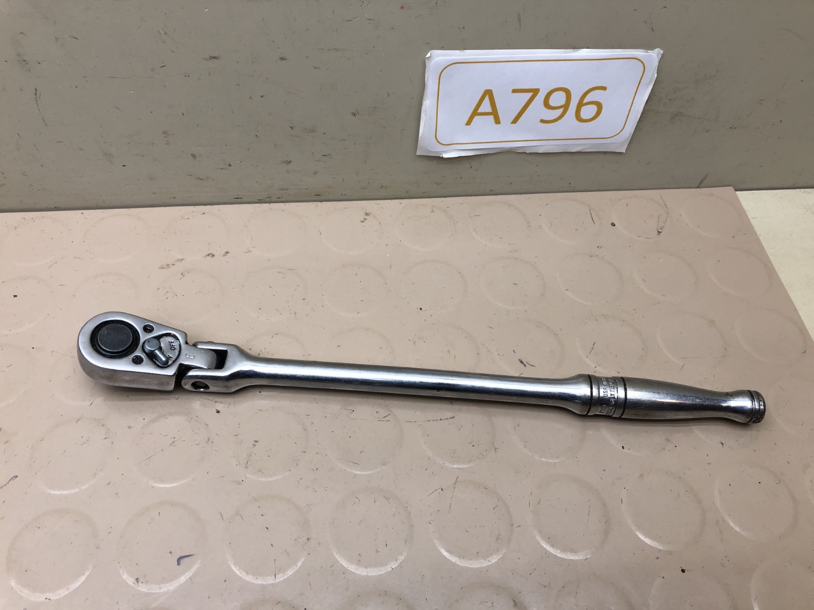 Snap On 3/8″ Drive 11″ Long Flex Head Socket Ratchet Model F731