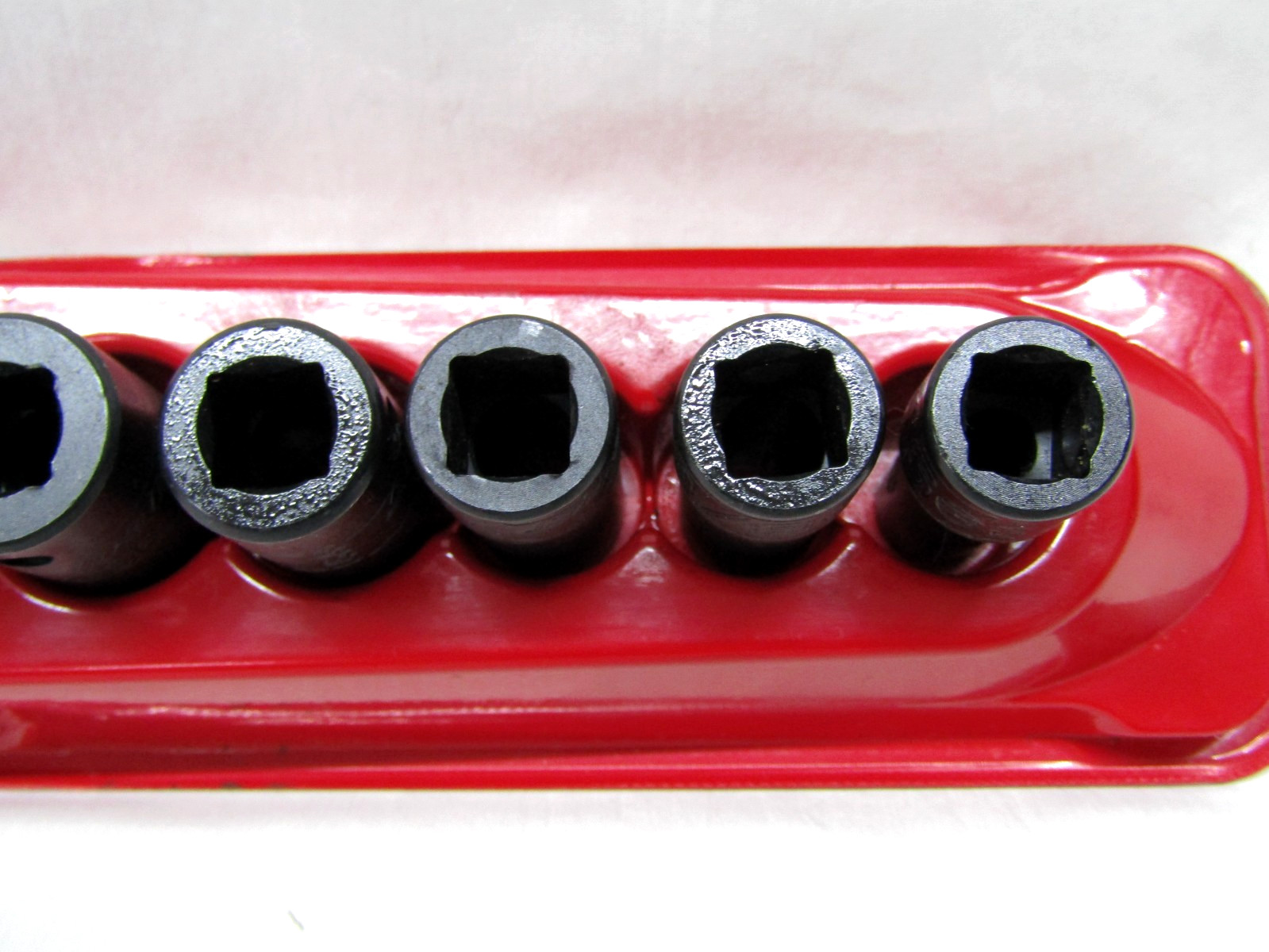 Snap-On IMFS, 5/16-7/8, 10 Piece, 3/8″ Drive, SAE Socket Set w/ Magnet Tray