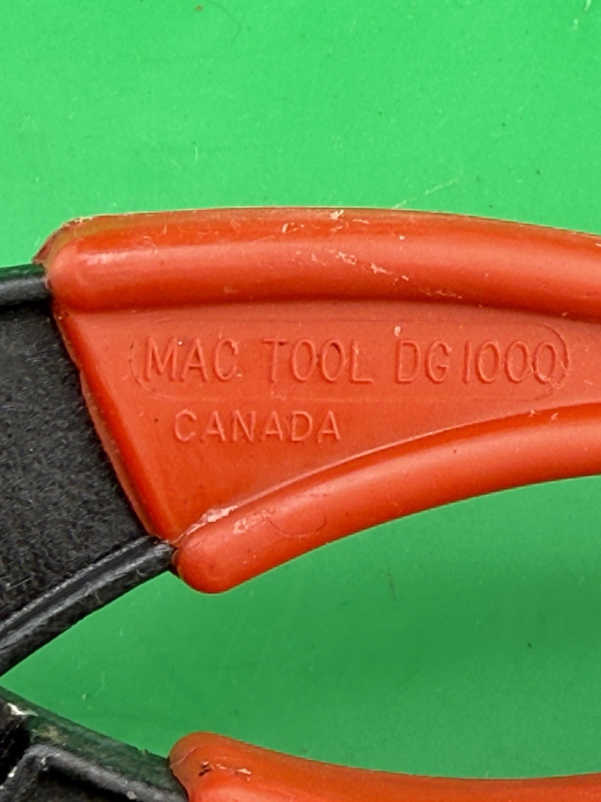 MAC Tools DG1000 Hose & Tubing Multi Cutter Made In Canada Red Handle