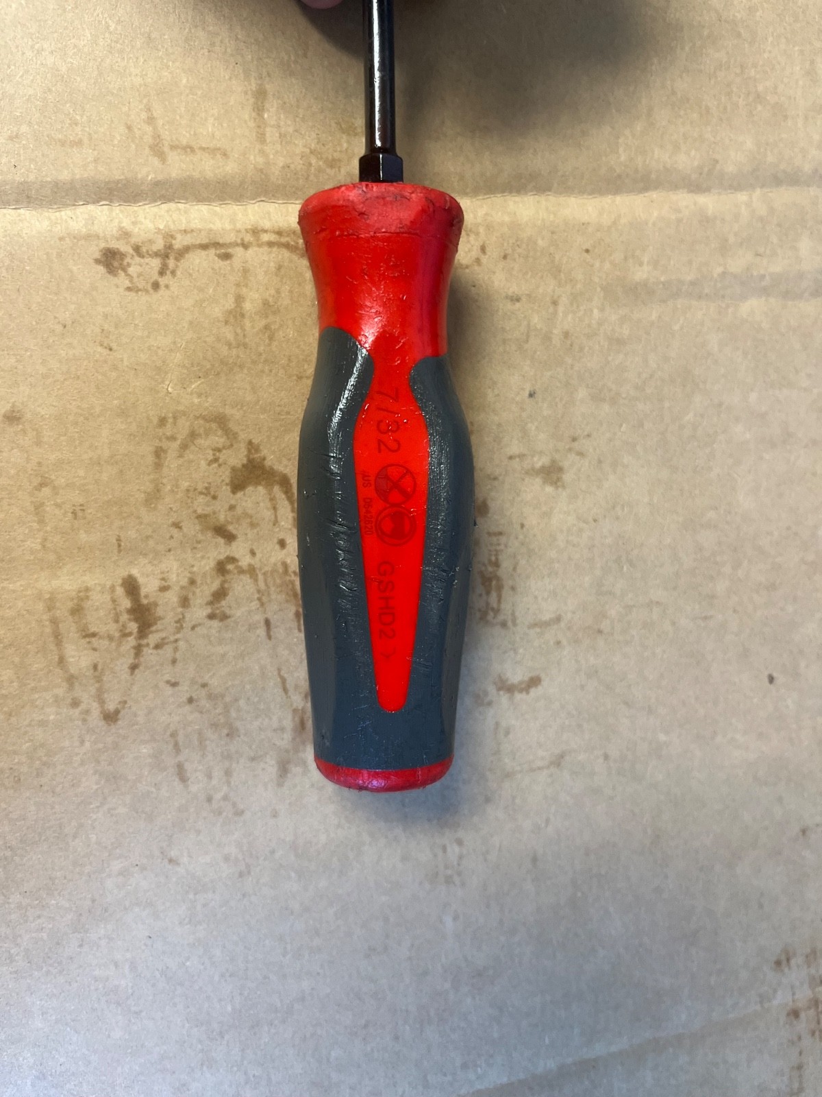 SNAP ON -GSHD2 – 7/32 FLAT BLADE SCREWDRIVER RED/GRAY COMFORT GRIP HANDLE LOT#34
