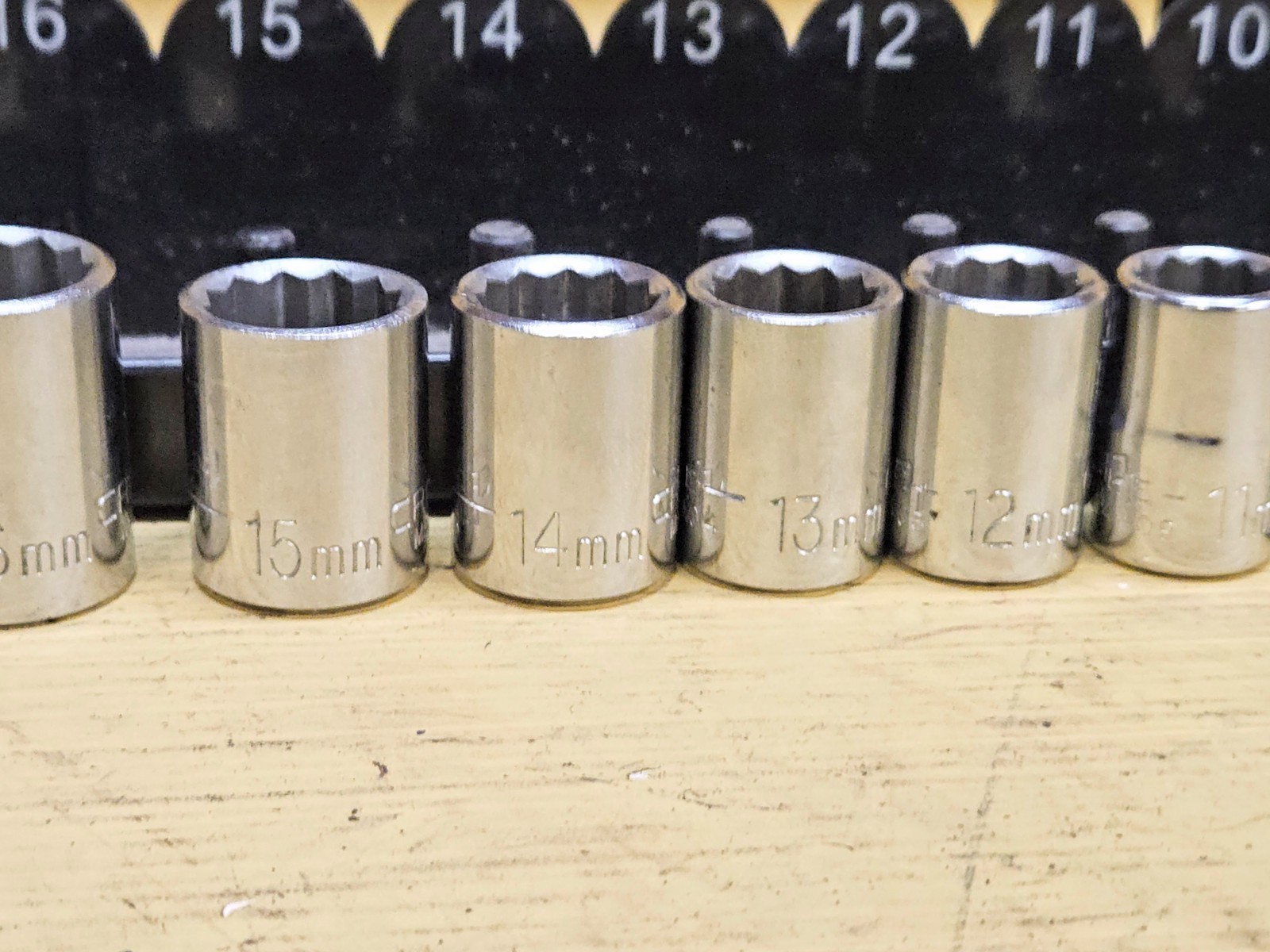 Vintage Craftsman 3/8” Drive Metric 12PT Socket Set USA 8mm-19mm